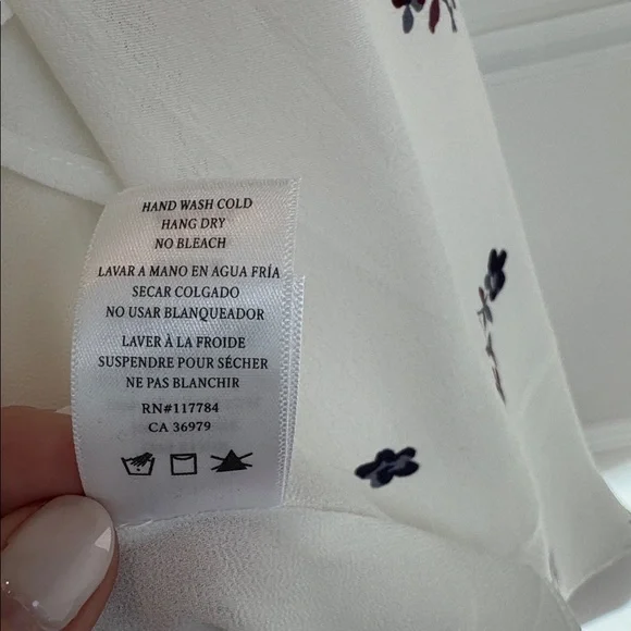 RAIlS NWT White Floral Kyoto Dress. Size MED - Picture 8 of 9